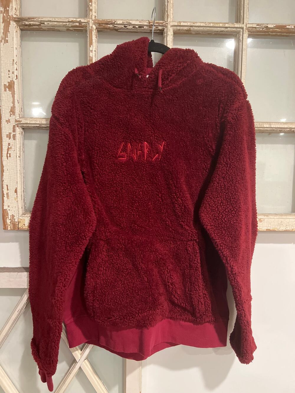Gnarly size medium dark red fleece hoodie